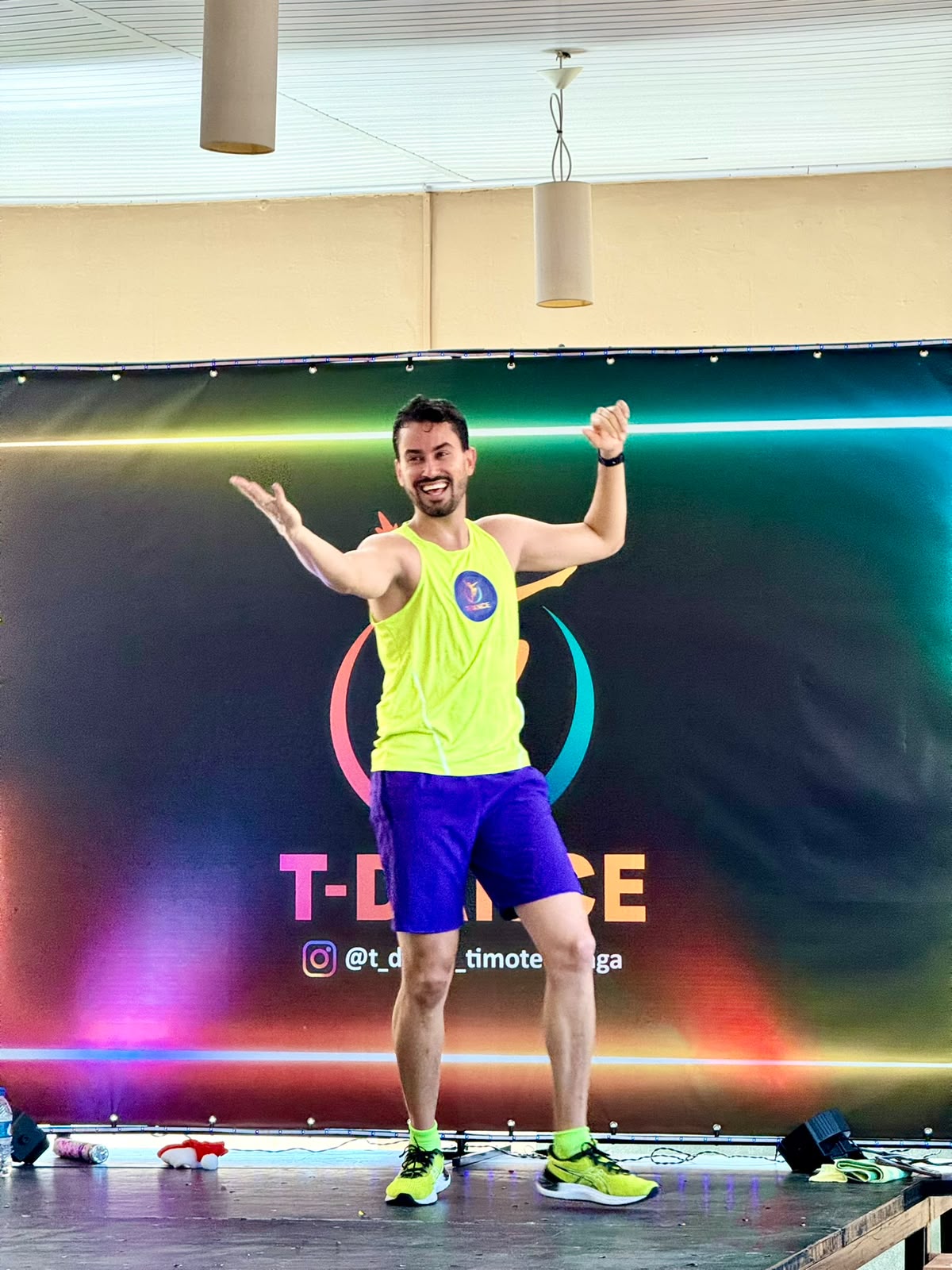 Timóteo Braga em aula de dança
