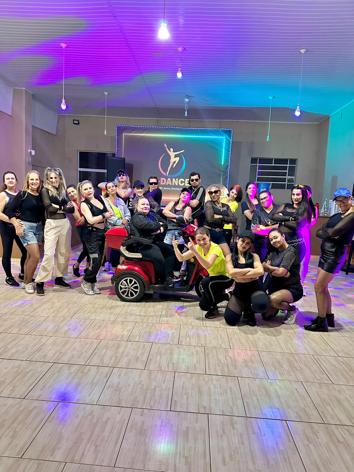 Festa temática e inclusão com alunas do estúdio